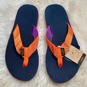 Teva Original Flip Flops Size 6 NWT